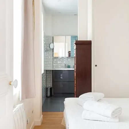 Haussmanien Atypique Appartement *
